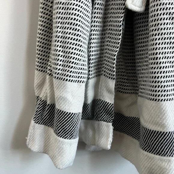 Olive & Linen Pixel Turkish Towel Robe - Picture 6 of 8